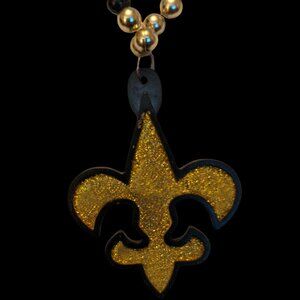 Necklace Fleur De Lis Large Pendant Mardi Gras Plastic Beads Black Gold 20 Inch